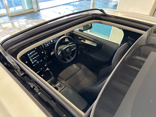 Volvo XC40 2021-06 16271-1