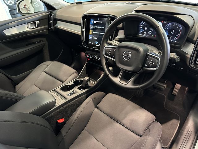 Volvo XC40 2021-06 16271-7