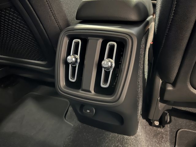 Volvo XC40 2021-06 16271-13