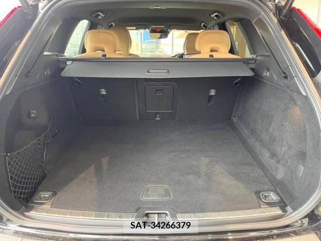 Volvo XC60 2020-08 239875-12
