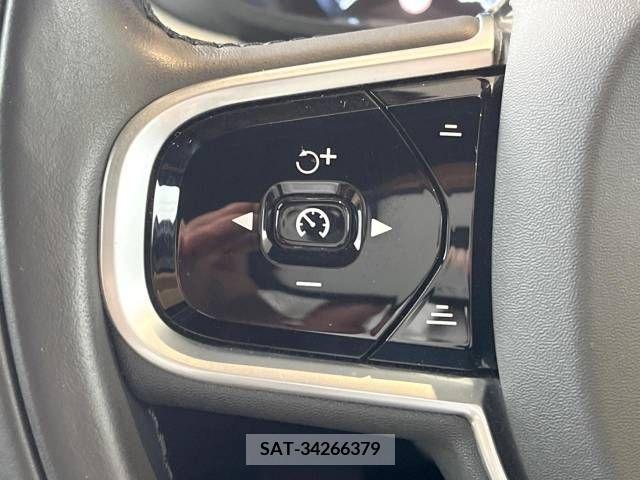 Volvo XC60 2020-08 239875-8