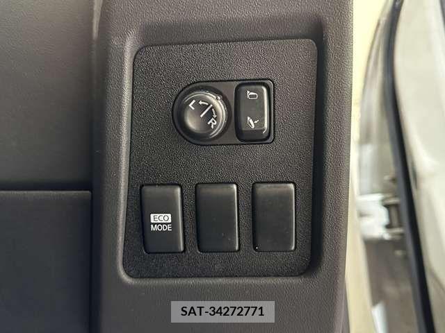 Nissan DUALIS 2011-08 231636-17