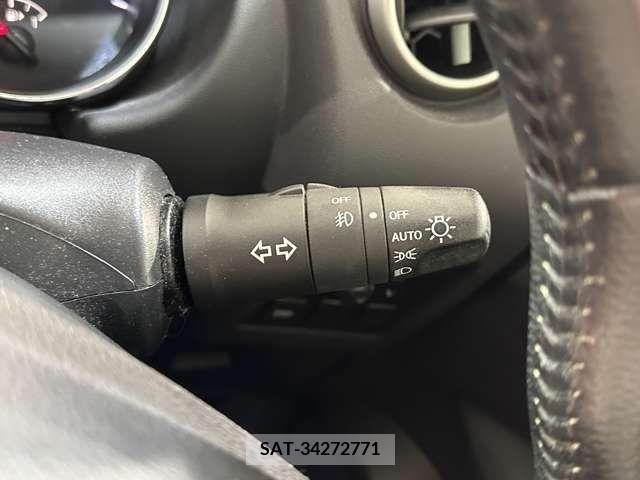 Nissan DUALIS 2011-08 231636-15