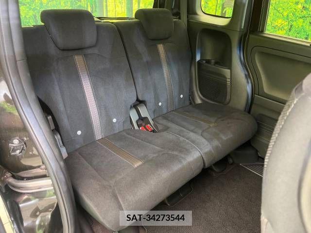 Honda N BOX CUSTOM 2018-01 209742-9