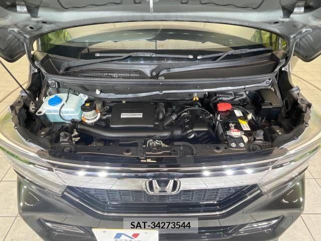 Honda N BOX CUSTOM 2018-01 209742-18