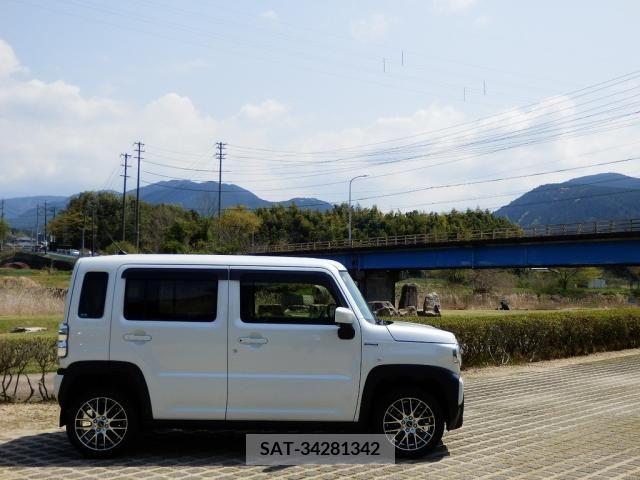 Suzuki HUSTLER 2023-04 255260-3