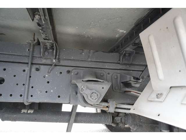 Hino DUTRO 2017-09 27489-9