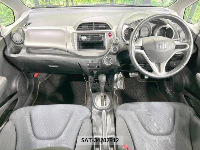 Honda FIT 2010-09 396552-1