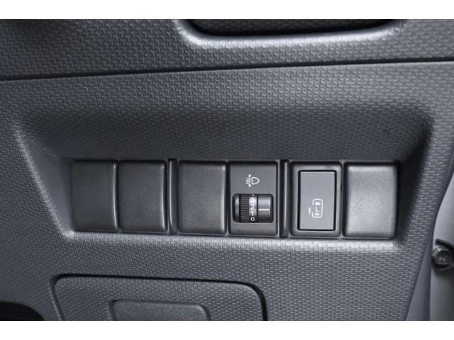 Mitsubishi DELICA D2 2013-10 193121-16