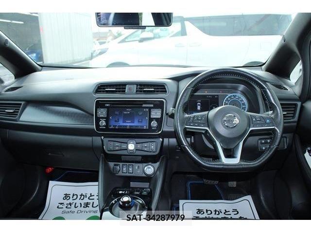 Nissan LEAF 2019-08 324801-14
