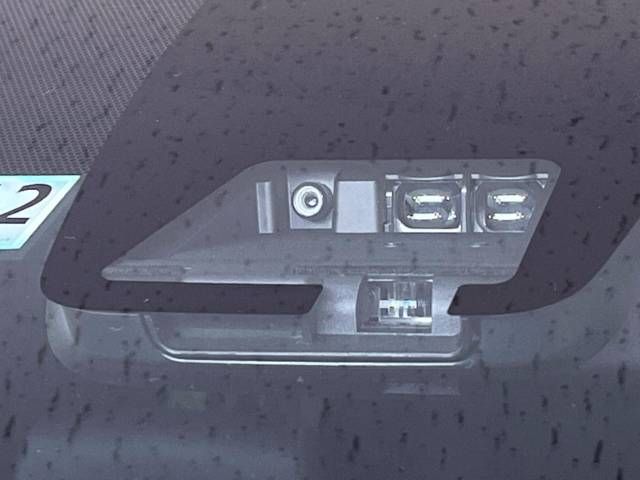 Toyota VOXY 2019-12 187638-5