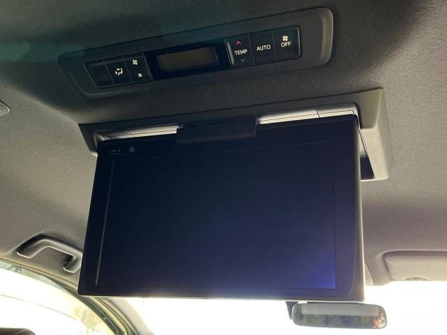 Toyota VOXY 2019-12 187638-4