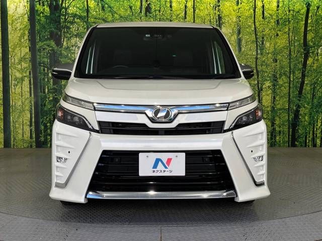 Toyota VOXY 2019-12 187638-15