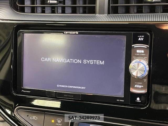 Toyota AQUA 2018-04 260258-2