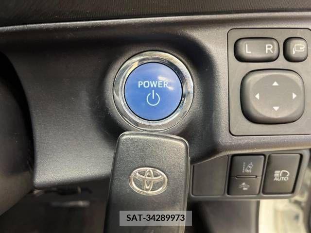 Toyota AQUA 2018-04 260258-6