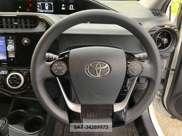 Toyota AQUA 2018-04 260258-4