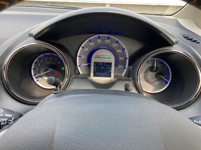 Honda FIT SHUTTLE HYBRID 2014-03 8600-7