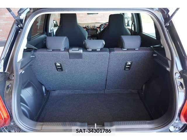 Suzuki SWIFT 2022-03 320822-7