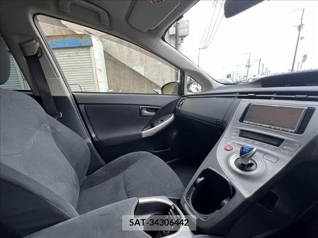 Toyota PRIUS 2013-05 344226-9