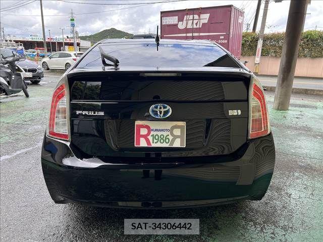 Toyota PRIUS 2013-05 344226-27