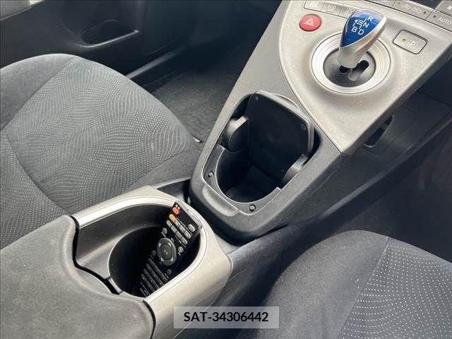 Toyota PRIUS 2013-05 344226-7