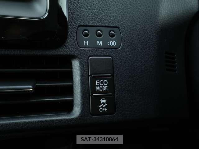 Toyota VOXY 2016-09 331685-18