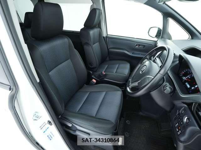 Toyota VOXY 2016-09 331685-5
