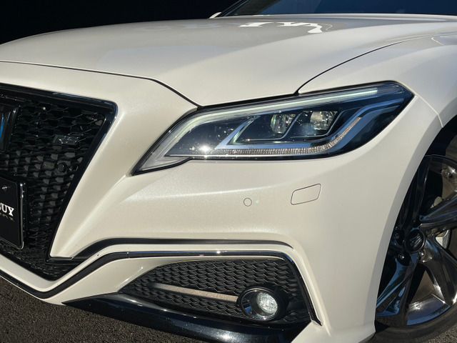 Toyota CROWN SEDAN 2019-03 12922-19