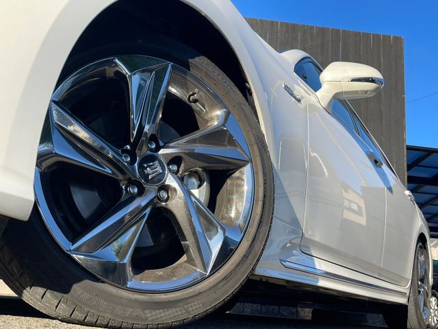 Toyota CROWN SEDAN 2019-03 12922-18