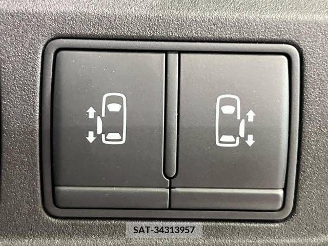 Nissan SERENA 2019-02 367778-5