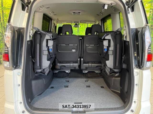 Nissan SERENA 2019-02 367778-11