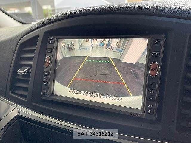 Nissan ELGRAND 2011-03 269554-3