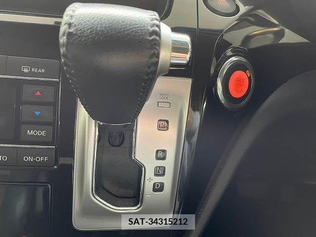 Nissan ELGRAND 2011-03 269554-7
