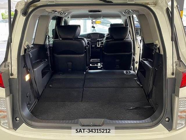 Nissan ELGRAND 2011-03 269554-10