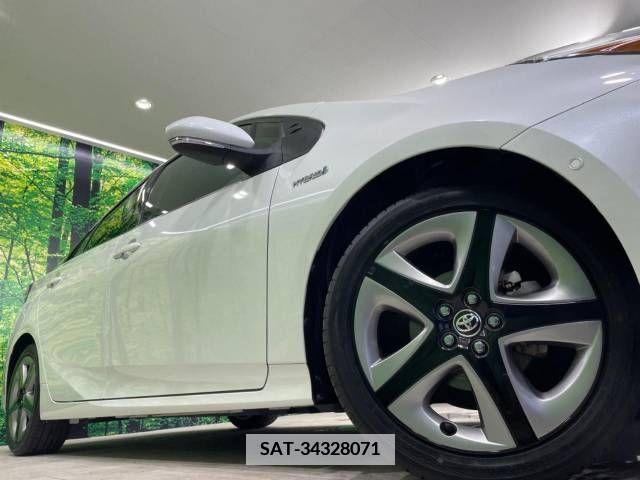 Toyota PRIUS 2019-07 366496-15