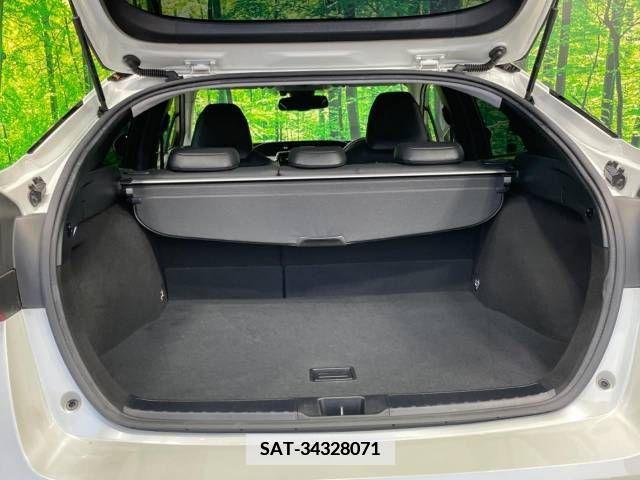 Toyota PRIUS 2019-07 366496-13