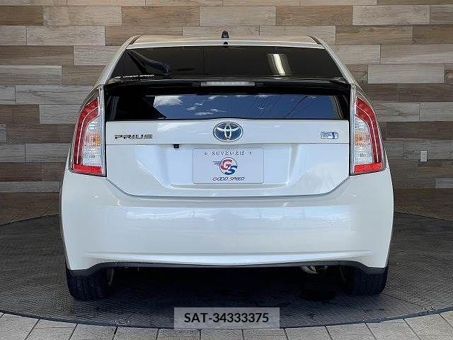 Toyota PRIUS 2015-04 235940-18
