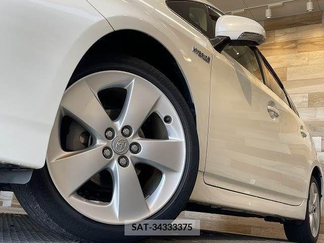 Toyota PRIUS 2015-04 235940-10