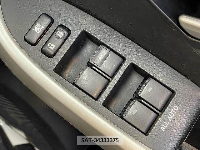 Toyota PRIUS 2015-04 235940-15