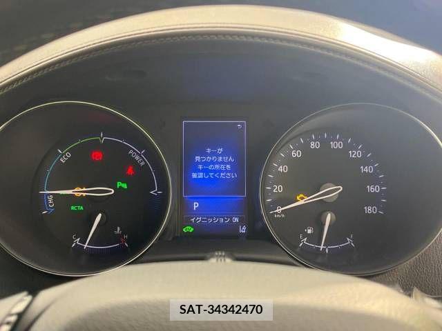 Toyota C-HR 2017-06 223173-10