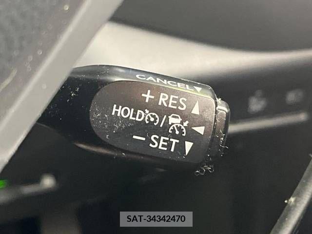 Toyota C-HR 2017-06 223173-3