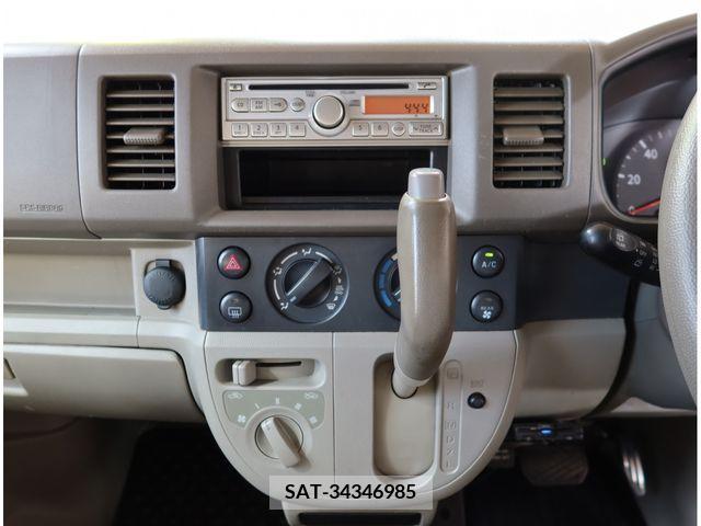 Suzuki EVERY 2013-08 268834-8