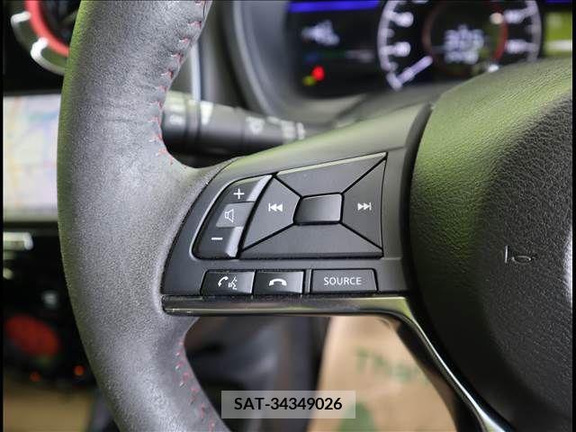 Nissan NOTE 2017-03 203251-11