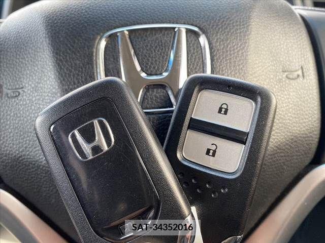 Honda FIT 2018-01 360130-3