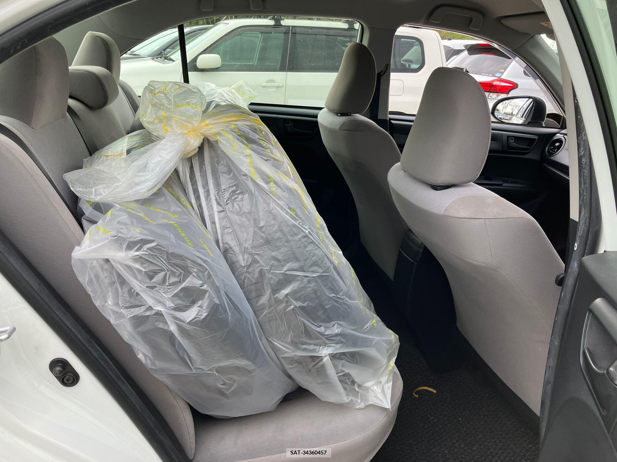 Toyota COROLLA AXIO 2017-03 257764-10
