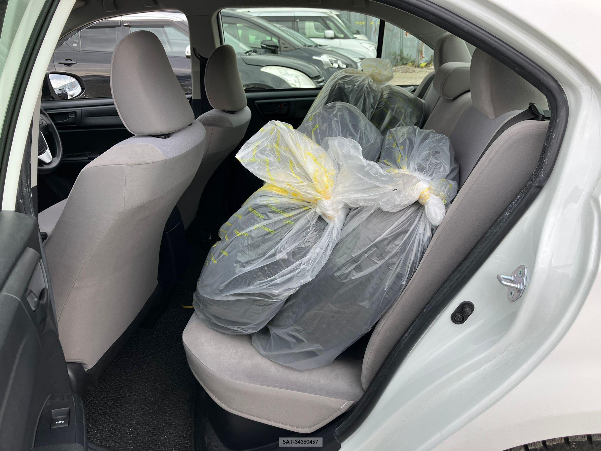 Toyota COROLLA AXIO 2017-03 257764-11
