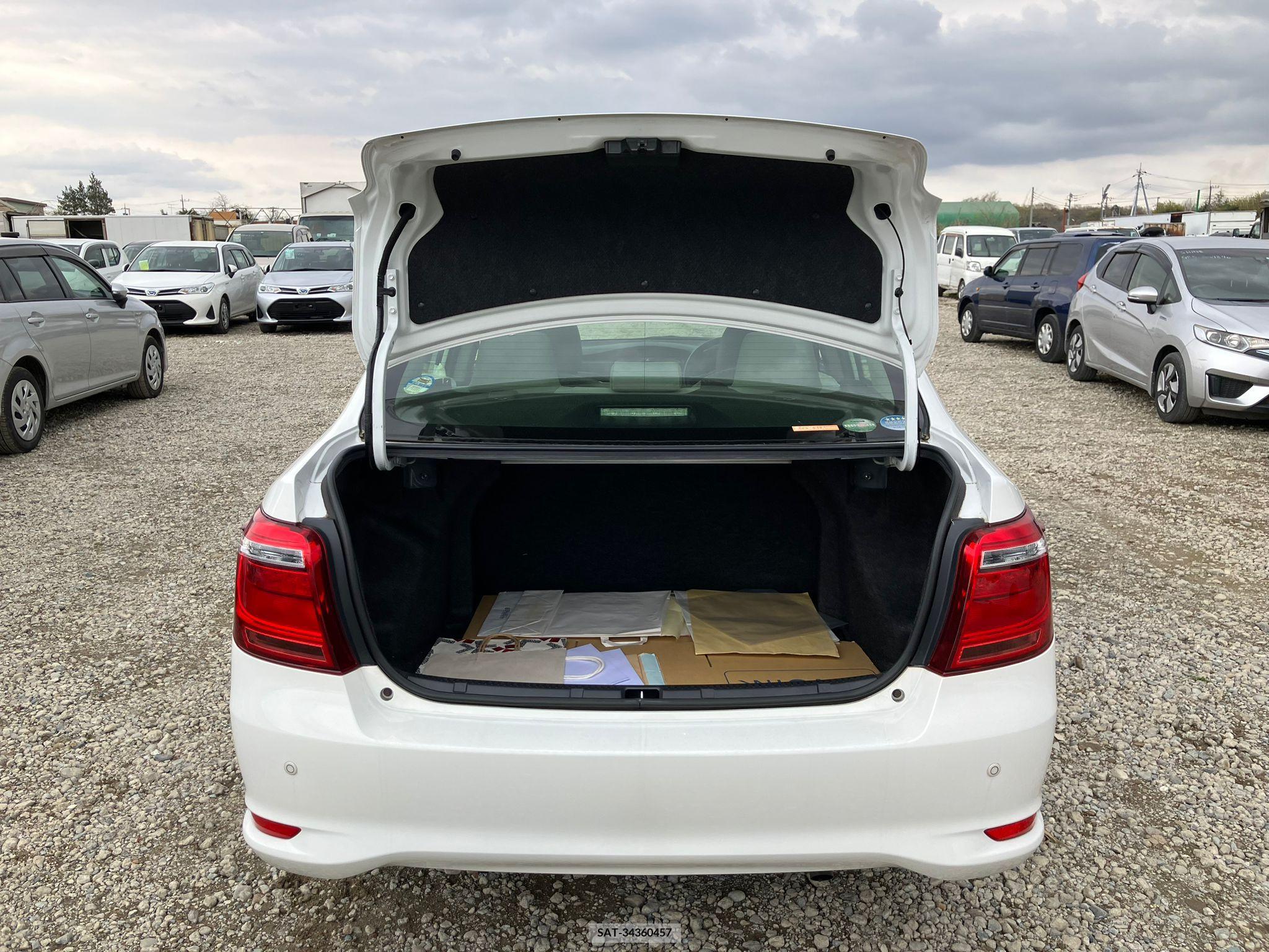 Toyota COROLLA AXIO 2017-03 257764-16