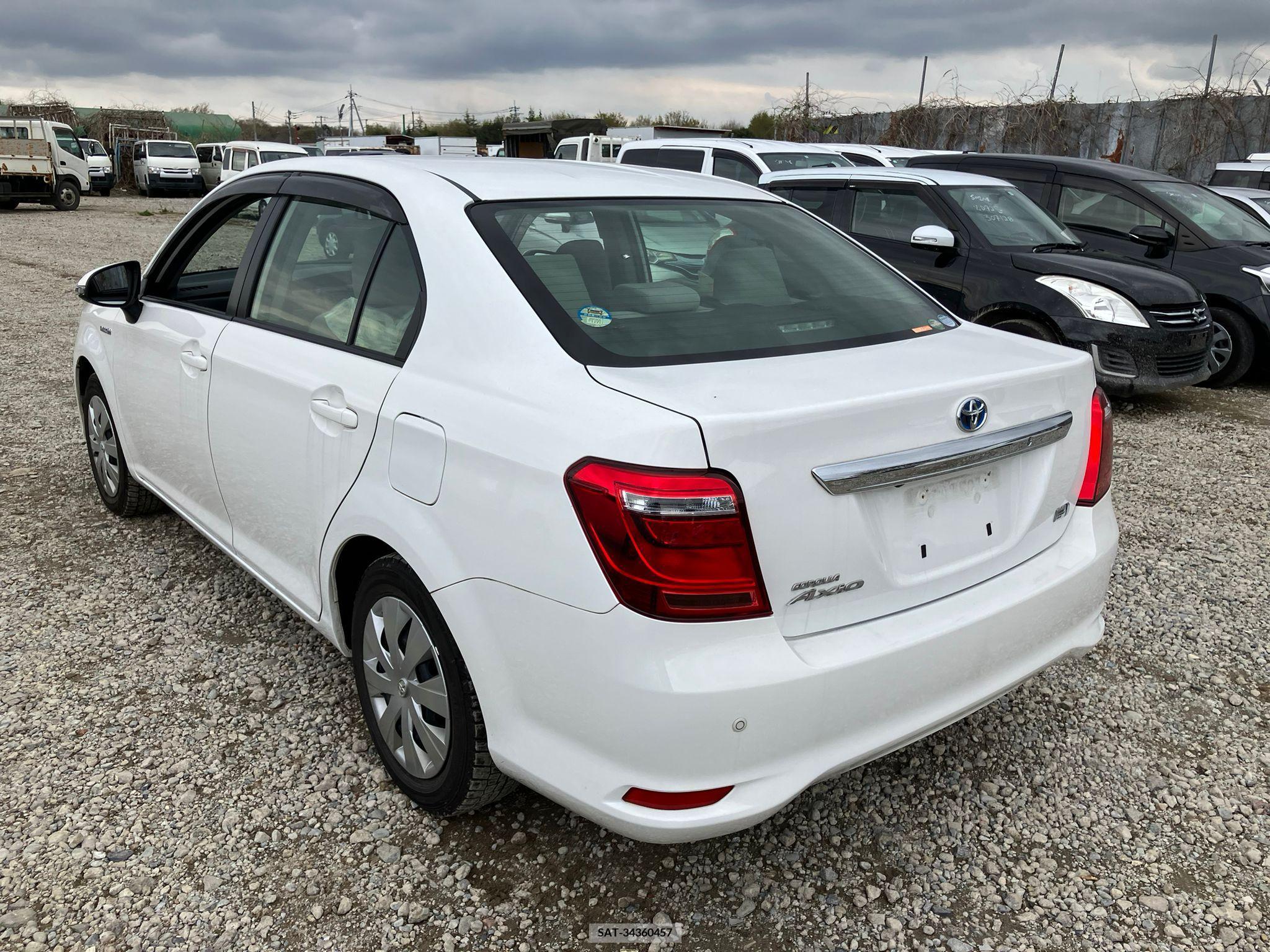 Toyota COROLLA AXIO 2017-03 257764-3