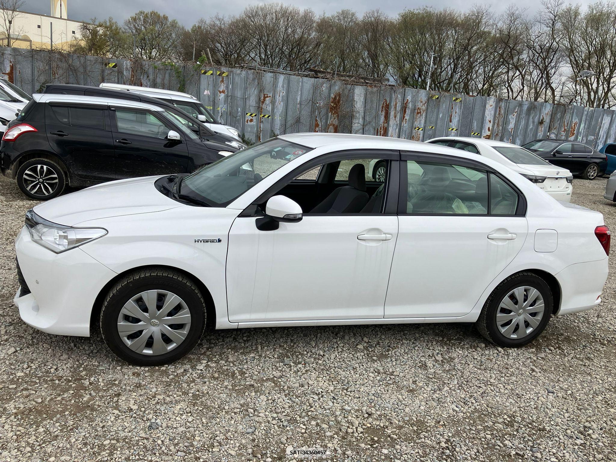 Toyota COROLLA AXIO 2017-03 257764-5