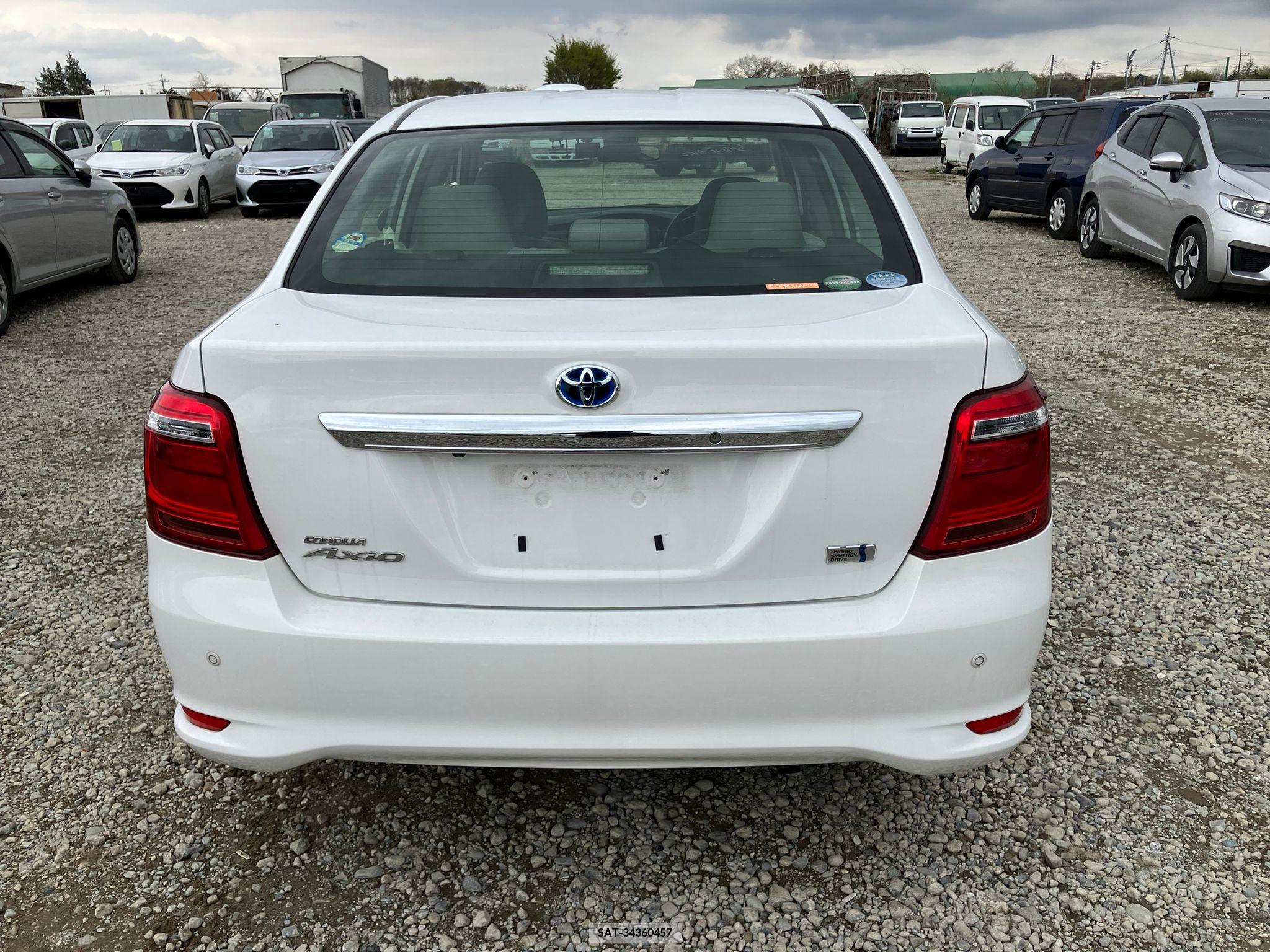 Toyota COROLLA AXIO 2017-03 257764-7